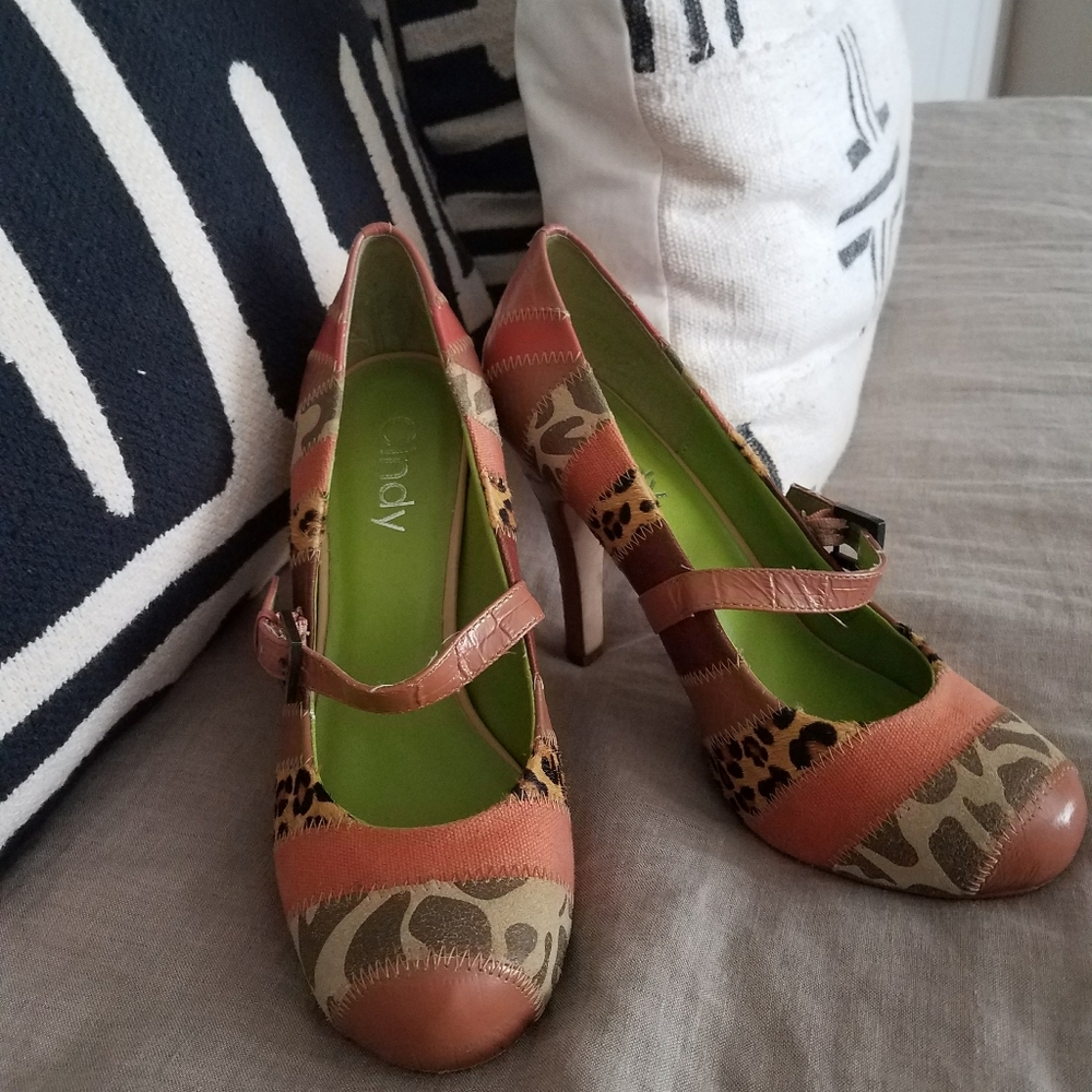 Cindy-Mary Jane style, Animal Print Pumps